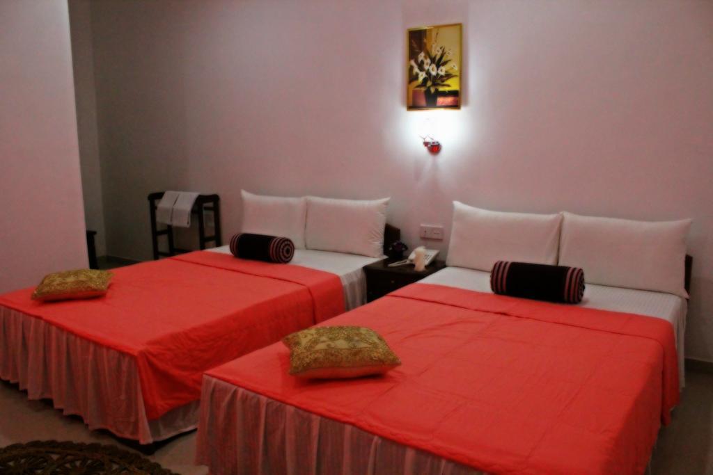 Yoho Toppass Breeze Hotel Nuwara Eliya Room photo